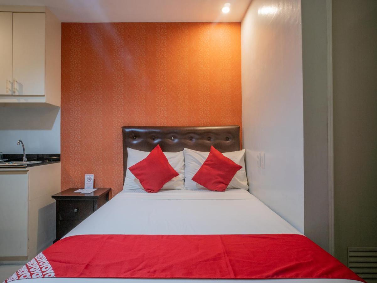โอโย 697 โอเบรโร สวีท Hotel Davao ภายนอก รูปภาพ